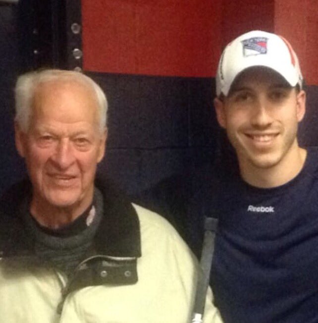 CesariMark's tweet photo. RIP Mr. Hockey https://t.co/LrVMj74f8o