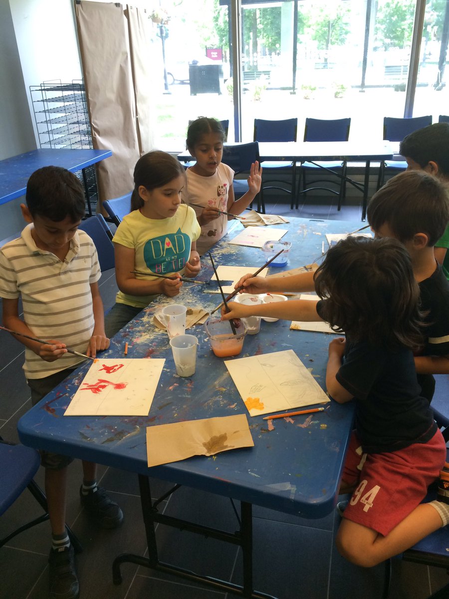 ifundraise_ca's tweet image. @visitpama @MsJordanPDSB @EldoradoPDSB @PeelSchools Great day had by all! Learning about art &amp;amp; Peel Region history!