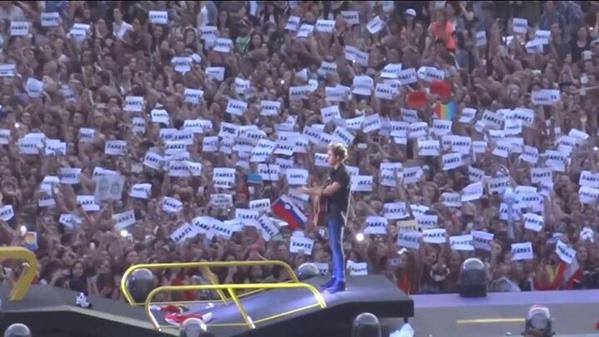 EmeseJuhsz's tweet photo. It was amazing night!The best day of my life! I can't believe,thank you so much boys<3 #OTRAVienna @Real_Liam_Payne https://t.co/CYlcNZt0gb