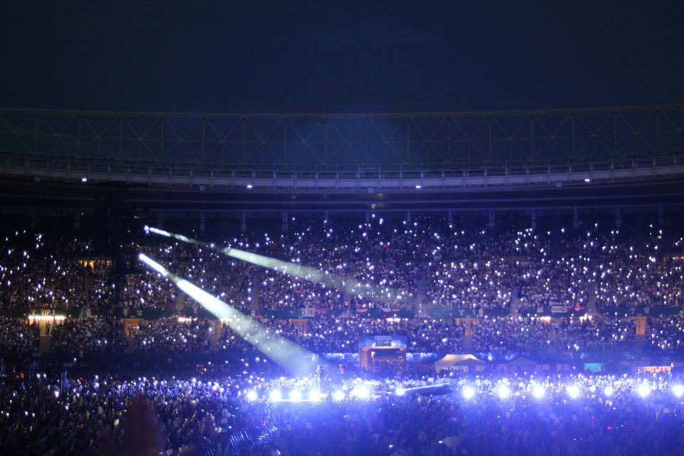 EmeseJuhsz's tweet photo. It was amazing night!The best day of my life! I can't believe,thank you so much boys<3 #OTRAVienna @Real_Liam_Payne https://t.co/CYlcNZt0gb