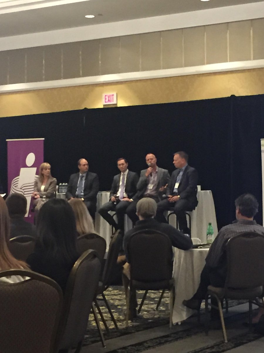 Discussing the need for stronger technology &amp; direct connectivity between Insurers and Brokers. <a href="/AvivaCanada/">Aviva Canada</a> #ybc16