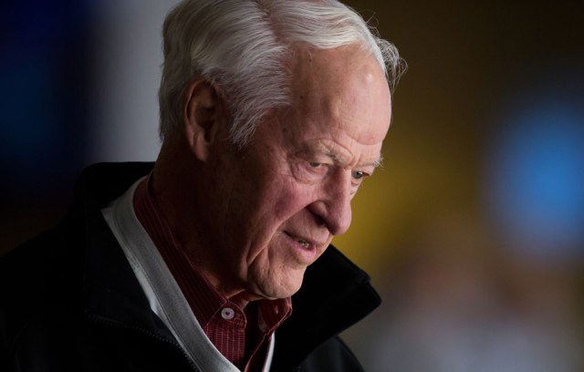 TheWindsorStar's tweet photo. Hockey great Gordie Howe has died
https://t.co/Xw8WVOI14p https://t.co/hYE3NXwGu0