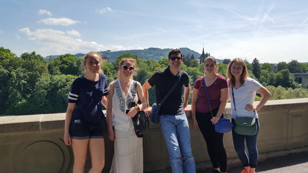 LesBlueJays's tweet photo. Wir fühlen das Bern in der Schweiz. #ABleuJayInParis https://t.co/3cWB5GTPu9