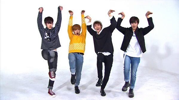 Nflyingpicz's tweet photo. So cute ! #nflying https://t.co/xkXI2JoNCm