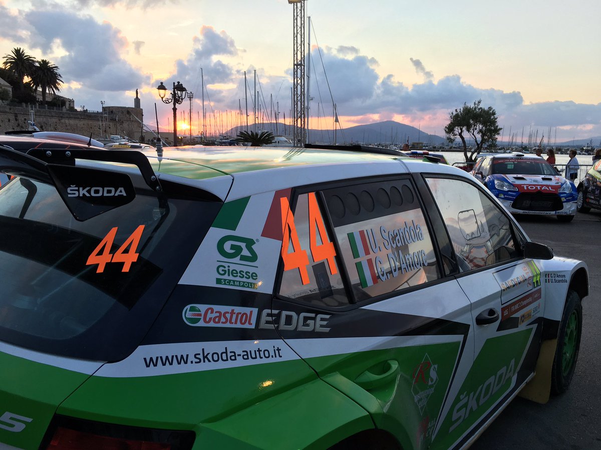 SA_Motorsport's tweet photo. Bravi ragazzi ! https://t.co/CMKzaWppCe