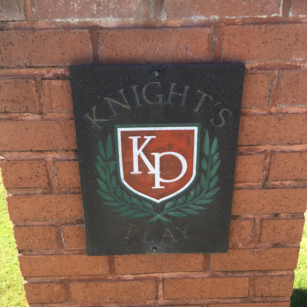 Johnson919's tweet photo. .#KnightsPlayGolf @getstealz https://t.co/Uo6PFJUhng