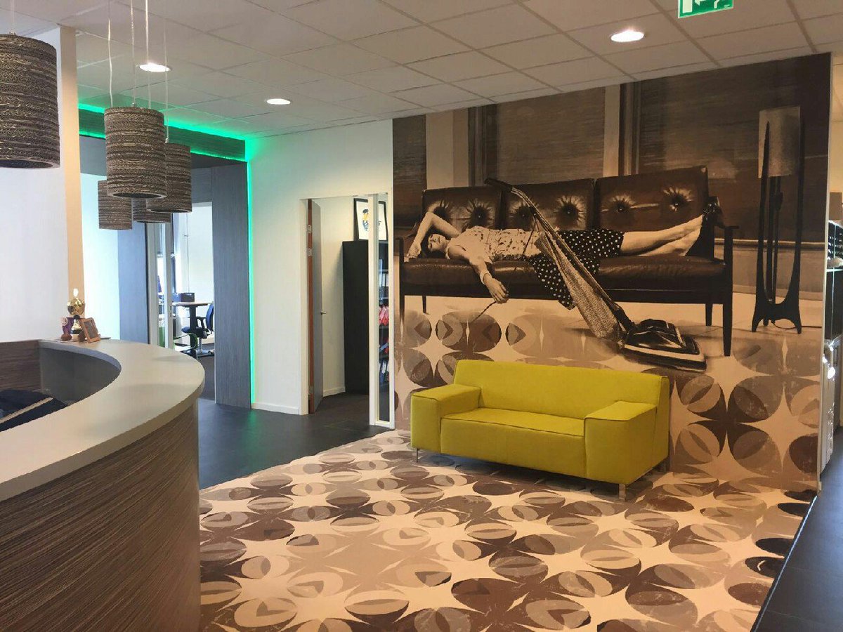 TherecaBV's tweet image. Op dit moment druk bezig bij @novonschoonmaak. Het wordt al opmerkelijk mooi!