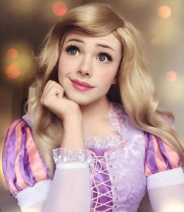 【衝撃】可愛いディズニープリンセスのコスプレ♡その正体が予想外ｗｗ