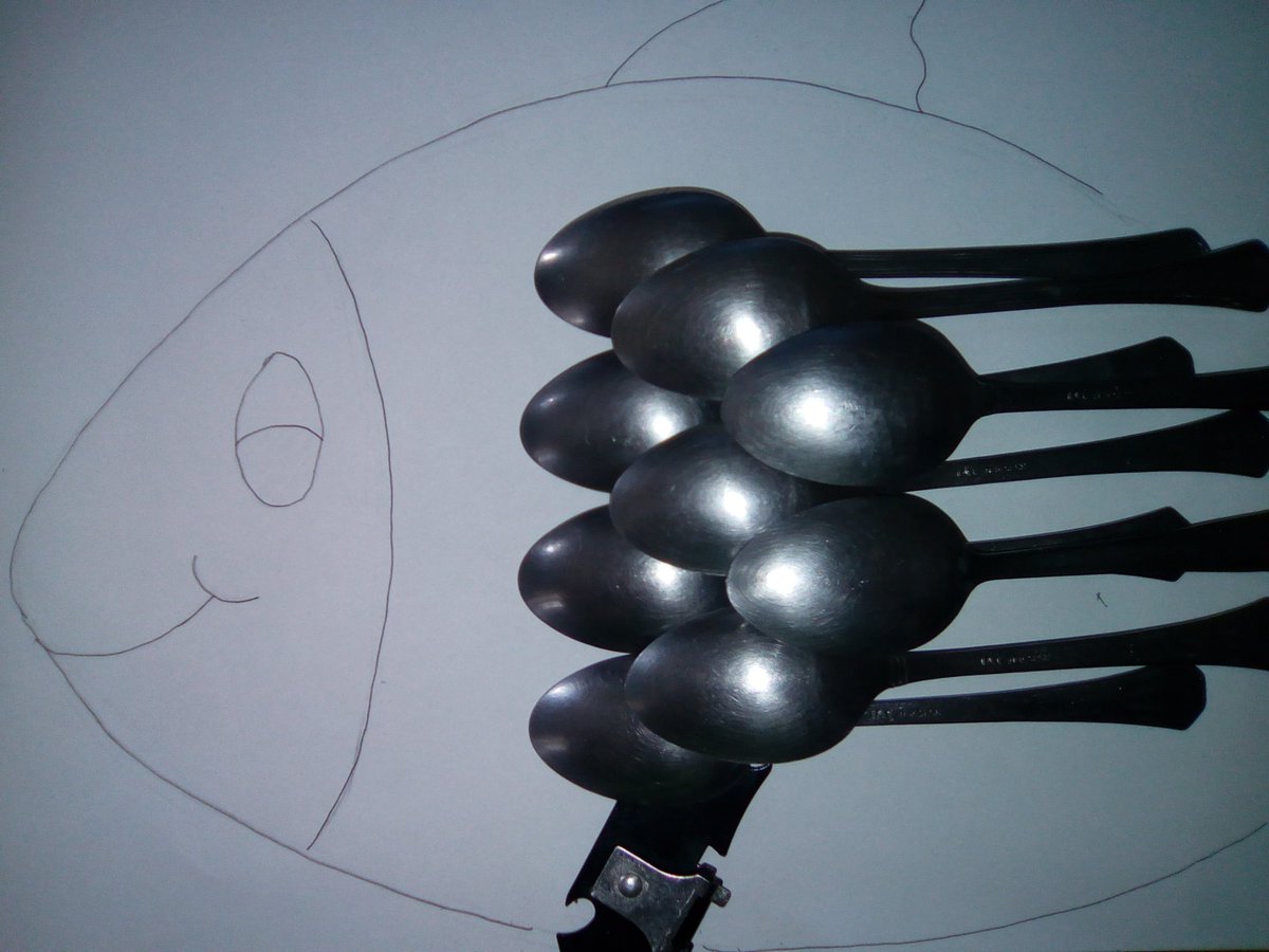 amets_orbegozo's tweet photo. Aquí os dejo mi imagen hecha con cucharillas y el abre latas. #ttscc @egapegaztegela https://t.co/WJtbk5OROz