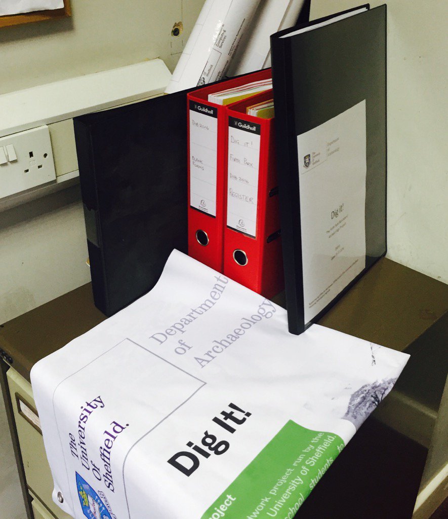 DigIt_TUOS's tweet image. Registers and outreach materials ready to go for Monday! #archaeology @UniShefArch