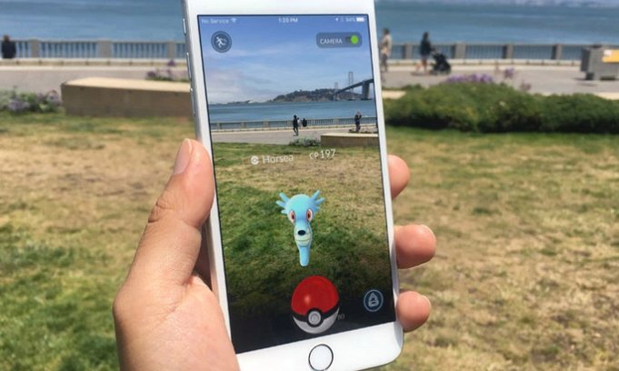 oskberlin's tweet photo. it's getting serious #PokemonGo https://t.co/YBhBAvdlw2 https://t.co/zrPnq29c0i