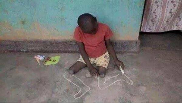 topislamicnet's tweet photo. When you complain about silly things in your life, just look at this picture!!! https://t.co/8OS0R8E0pM