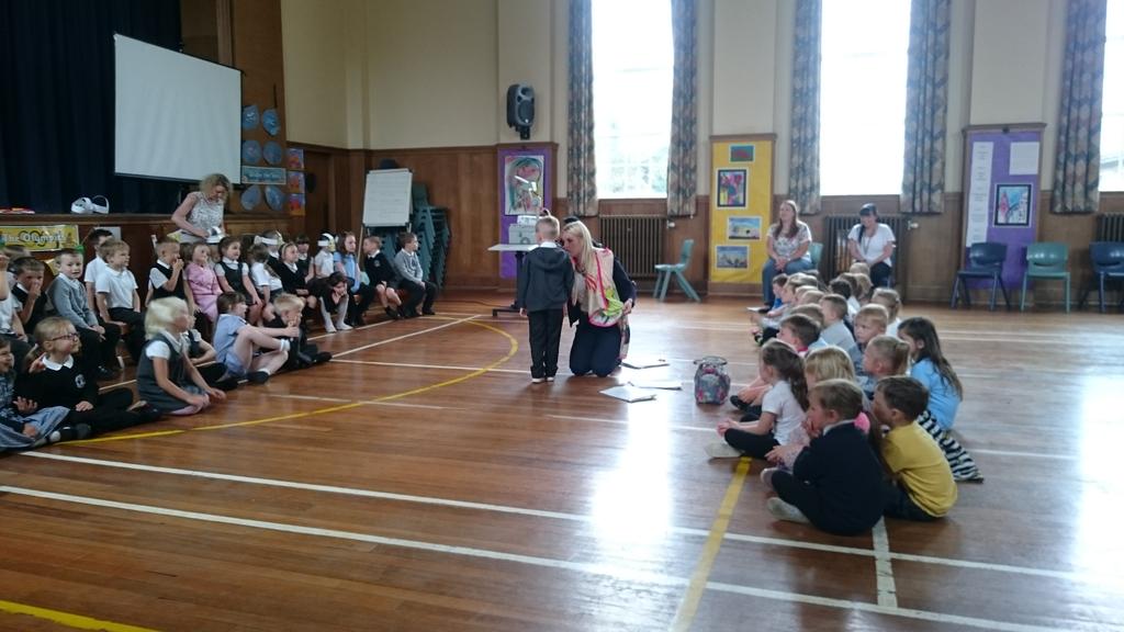 abercrombyPS's tweet photo. PM Nursery learners waiting patiently to be entertained @ P1 assembly!#transition #welldoneP1 #confidentindividuals https://t.co/zz6Srw1cUb