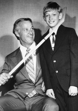 saucehockey's tweet photo. #9 and #99 . . . RIP, Mr. Hockey https://t.co/n73gDI0Oam