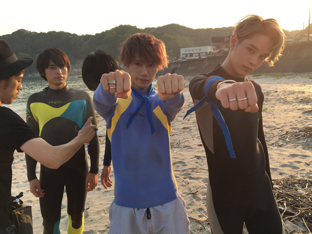 bancho_boys_5's tweet photo. 海ではしゃいだみんなの写真。
#番町ボーイズ
#番町ボーイずん
#修学旅行 https://t.co/V7DBdTU9Sy