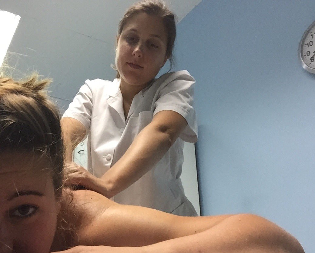 CoralRequena's tweet photo. Recovery con @helenagjFISIO Muchas gracias por tu trabajo, como siempre, tan profesional! https://t.co/UcsKCylD1p