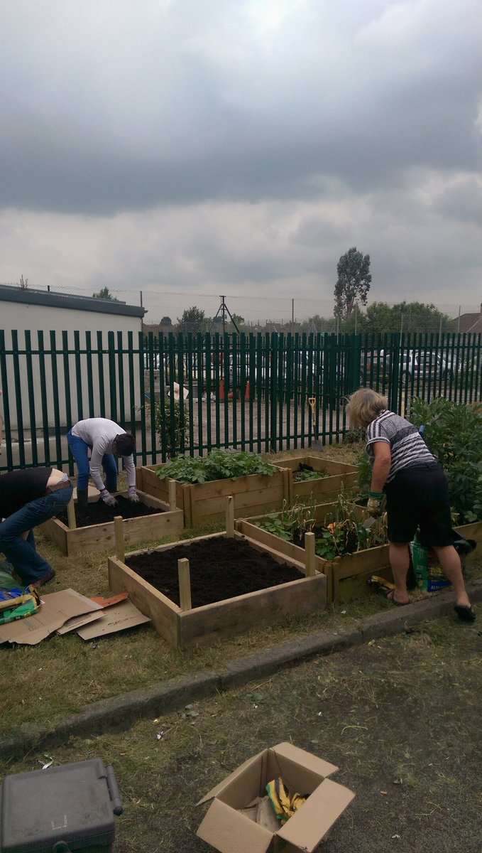 Starting to take shape. 

#volunteersweek #gardenfacelift