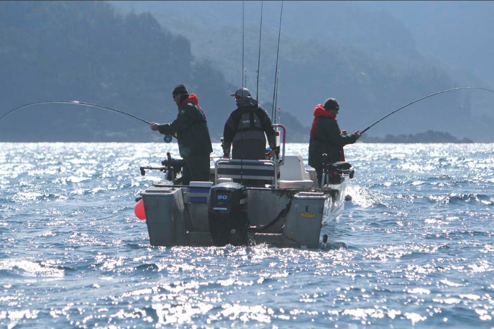 IndigenousBC's tweet photo. MT @WC_Resorts: Great weather & #fishing on Day 1 of the #SalmonMasters tournament at #EnglefieldBay! #AboriginalBC https://t.co/8HFhSPx2jc