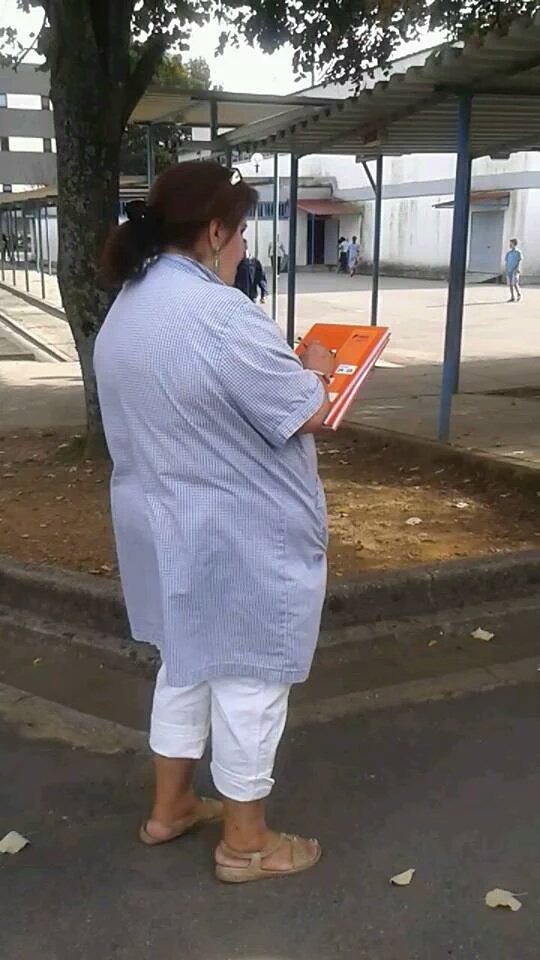 vidaefoda987's tweet photo. Estão fudidos, já estou a apontar no livro de ponto #sessaofotografica #charme #dobelo https://t.co/7gmXIXQudi