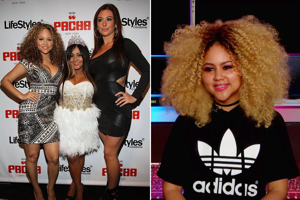Jeff__Benjamin's tweet photo. Loved that @KatDeLuna had so much fun w/ @FuseTV's "#FashionFlashbacks, my new video series! https://t.co/QqtvWponrN https://t.co/uKM7rN4g9X