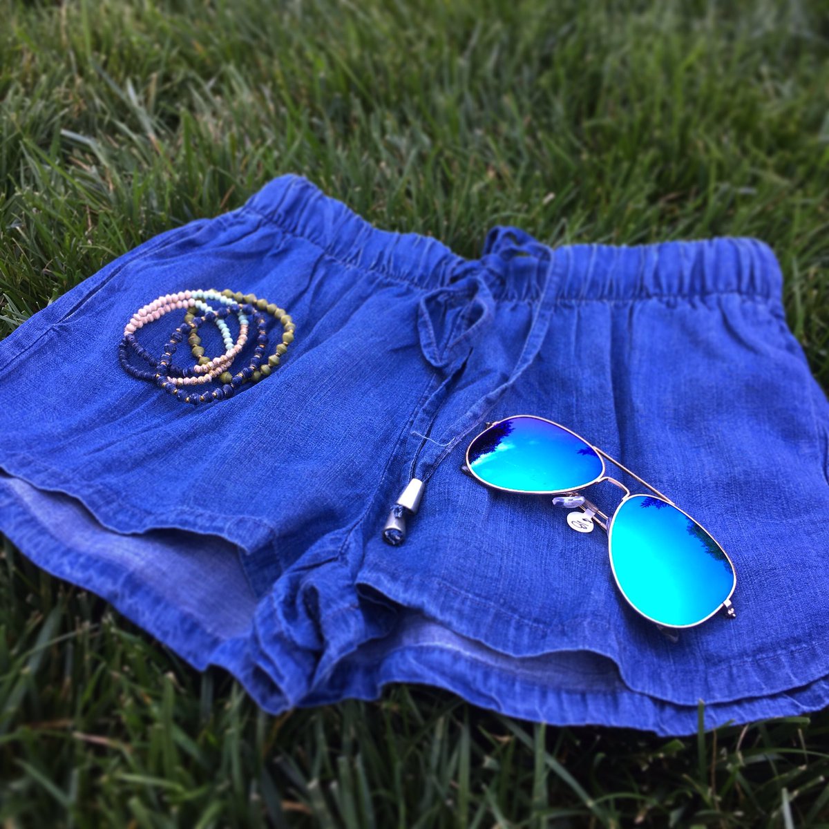 EmpireSouthAth's tweet photo. Summer salad consisting of accessories. Brought to you by @31bits.
#accessorize #31Bits #getoutside #empiresouth https://t.co/urH9S97nAa