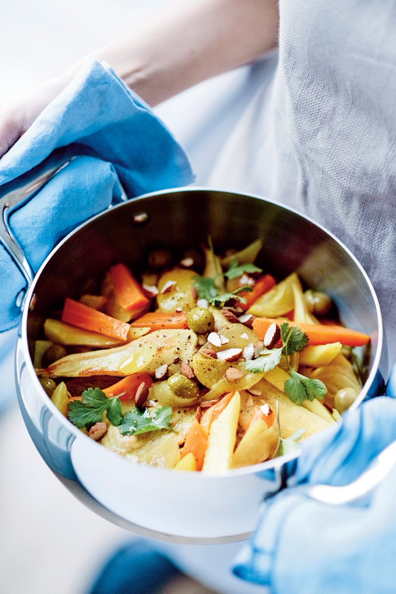 TupperwareWW's tweet image. Dinner is served! Our Chef Series Cookware is pro-grade, stainless steel with even heating for amazing meals!