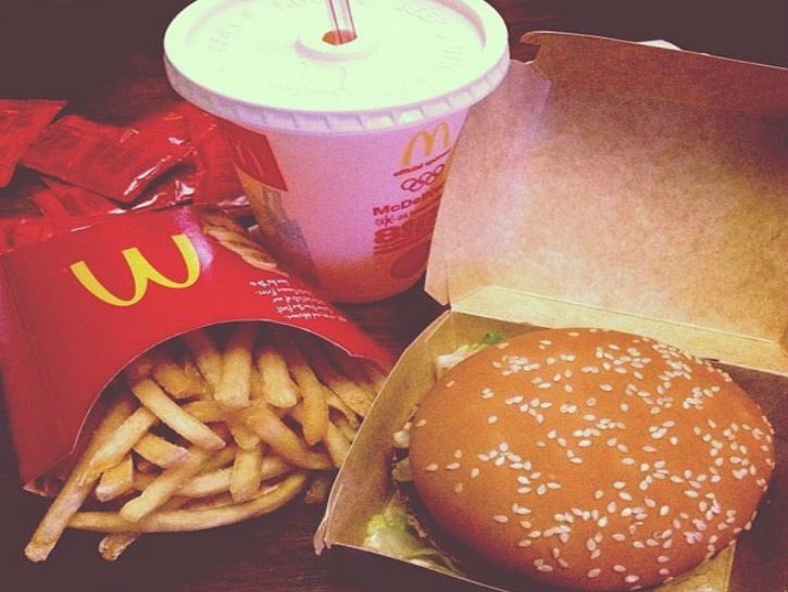 jessicasPosts's tweet photo. 10 secrets McDonald's employees aren't telling you 😳
Number 1 is crazy 🤔😨

https://t.co/zfuC2FLZWj https://t.co/aayTlNKD67