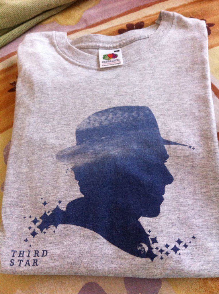circular_timey's tweet photo. I love this t-shirt of mine so much!! It reminds me of a sweet, touching film!! @thisisthirdstar https://t.co/i0zF6dNV6Y