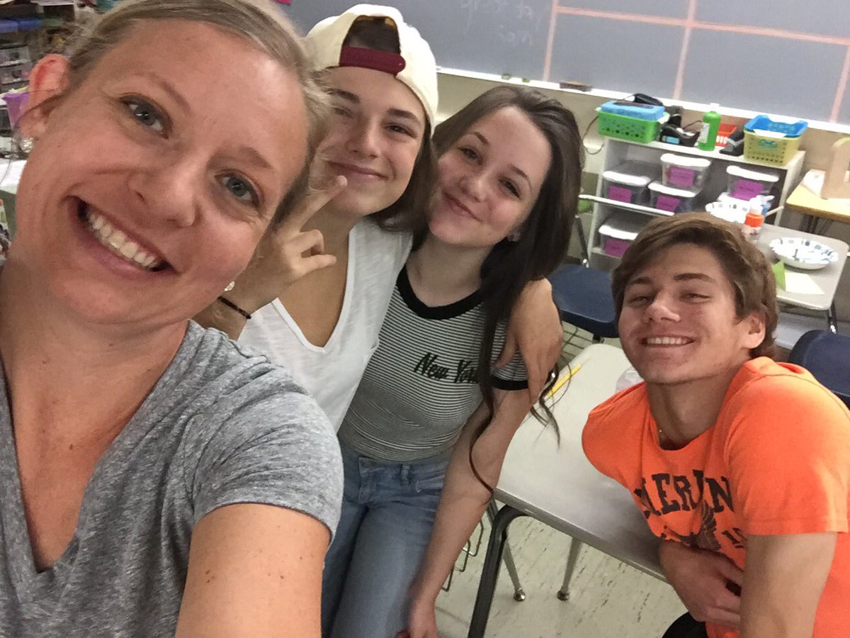 Soperclassroom's tweet photo. Made some of my #MMlit students take a #Soperselfie on our last day. Going to miss them! https://t.co/HiuRQShAVw