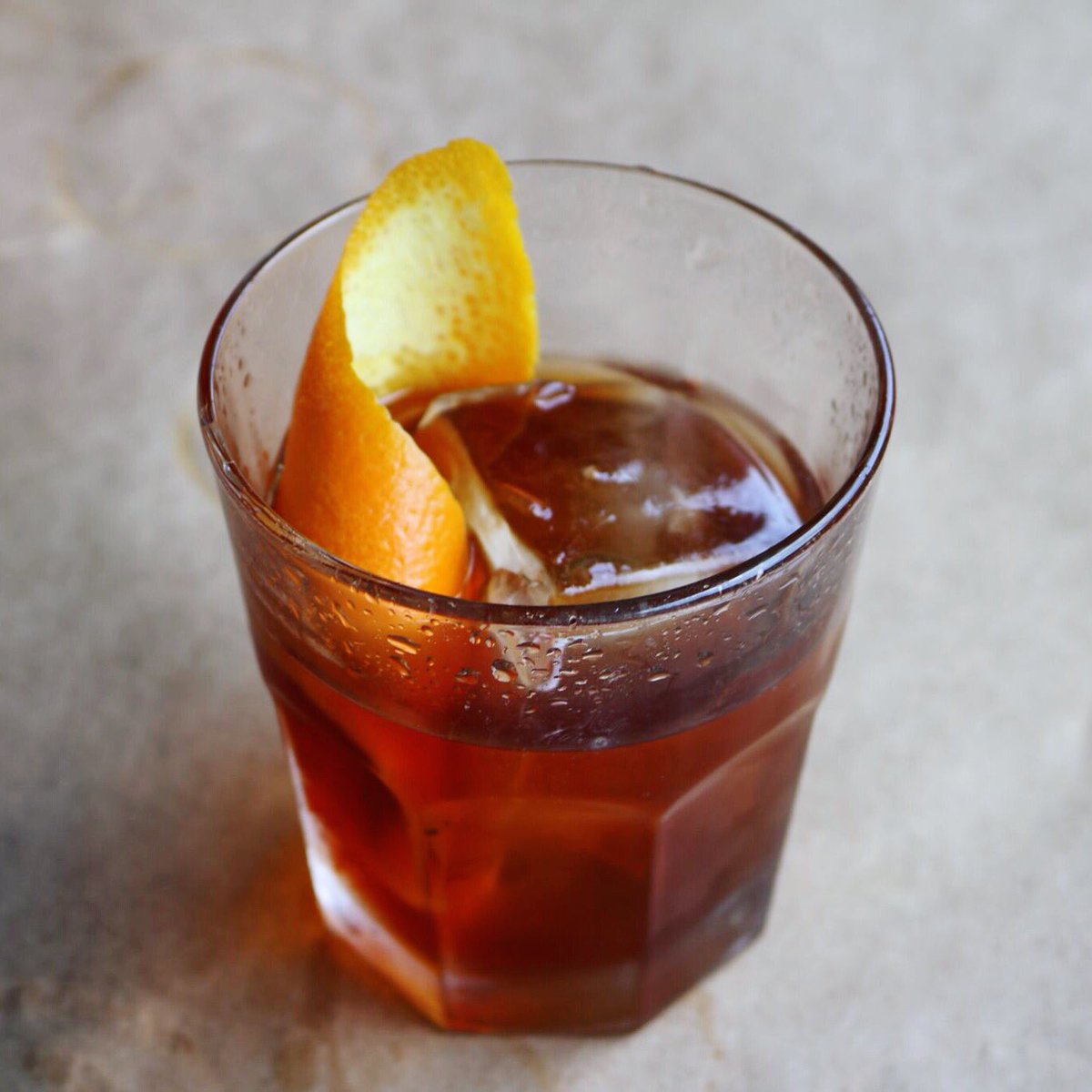 We've got just the fix for you #NegroniWeek <a href="/elchavola/">Pop-Up at El Chavo</a>