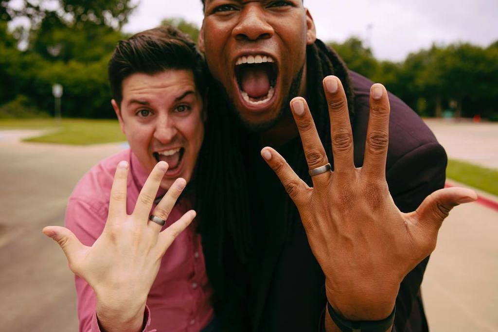 heyitsdeandre's tweet photo. #obligatoryringphoto #engayged https://t.co/ovzAYc2oEv https://t.co/2agWCQrdCe