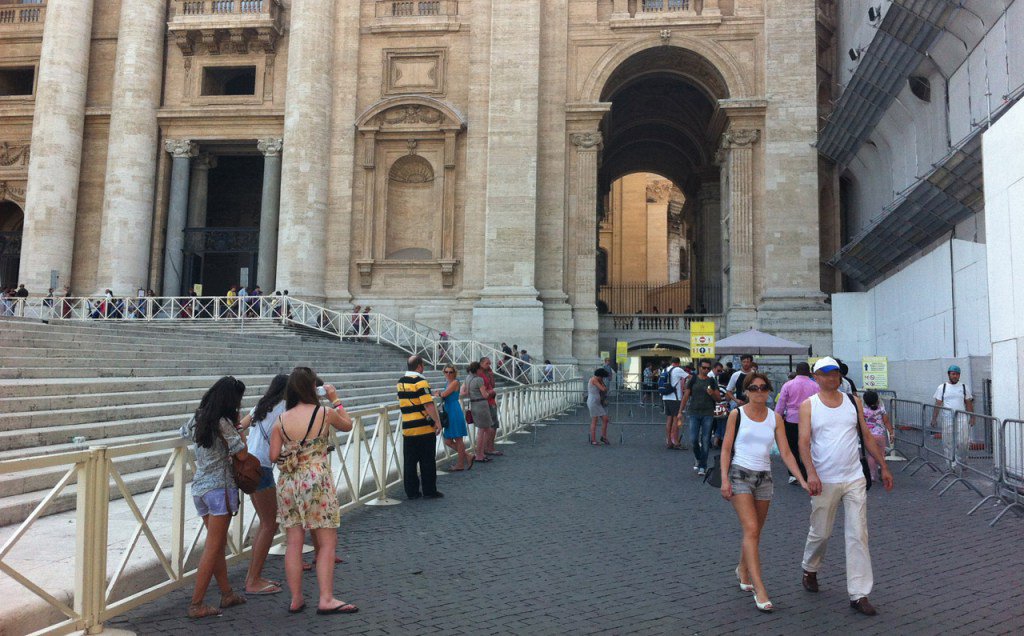 3 Common Mistakes that Ruin Your Summer Trip to Rome – by RomeCabs rome-cabs.net/2016/06/10/3-c…