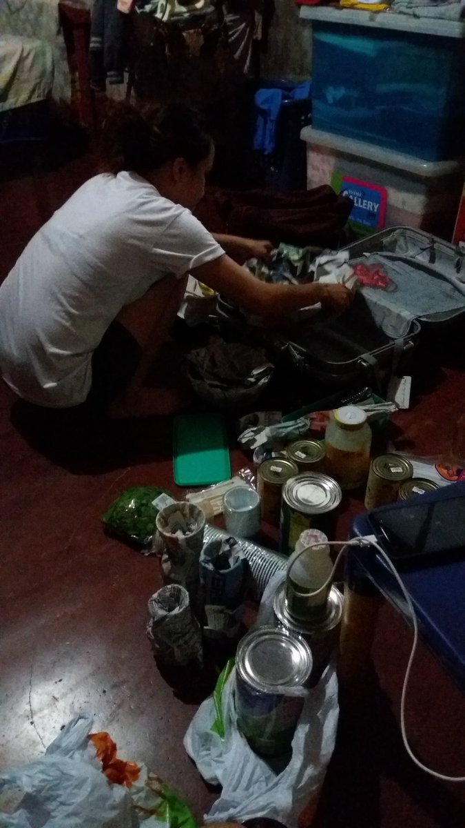 Jaaaiii24's tweet photo. Prep Mode for tomorrow's competition with @lalalalalykss ☺😊🙆👍💪💕
#MAFBEX2016
#MocktailPunchCategory https://t.co/1kZKnzHnkr