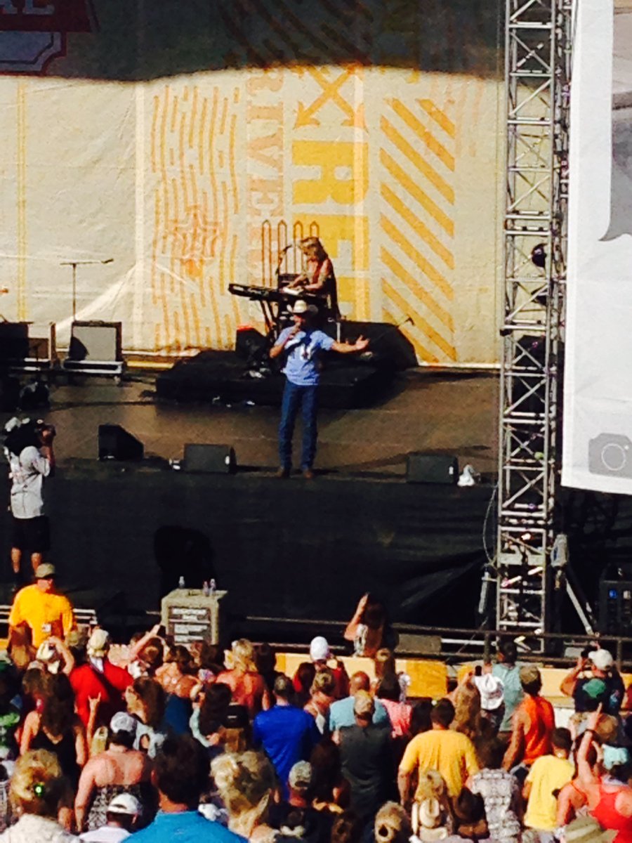 From one Texan to the next, <a href="/NealMcCoy/">Neal McCoy</a> just turned Riverfront stage into a PARTY!! #respect