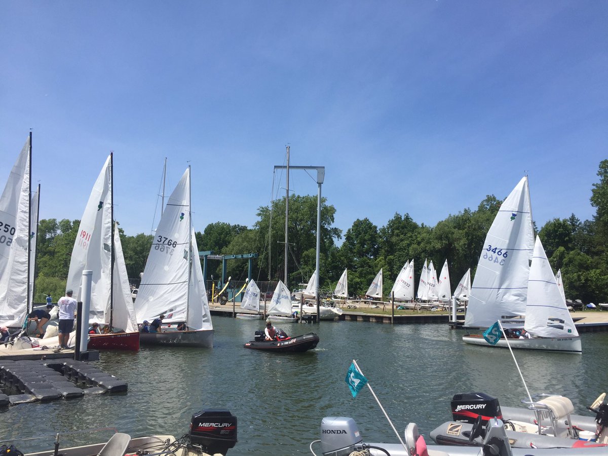 Jg_pearce's tweet photo. Building skills at the @ussailing MHYC Juniors Olympics #gojo16 #sailing #futurehotshots https://t.co/4izP4xBvyJ