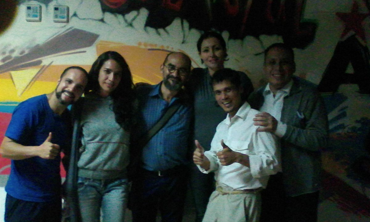 GRAN EXPERIENCIA CON LA AGRUPACIÓN <a href="/ComuniCalle/">ComuniCalle</a> Y EL GRAN EQUIPO DE <a href="/entulugarfm/">ENTULUGARFM</a> CON <a href="/nanyamaria/">nanyarid sanchez</a> <a href="/deivistovar/">deivis tovar</a>