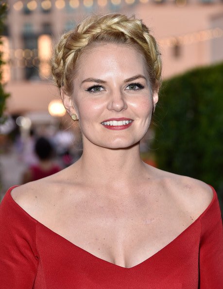 AllAboutJMo's tweet photo. Jennifer Morrison braided updo #BraidMo https://t.co/04F3bslbkN https://t.co/DNLd7sFLuJ