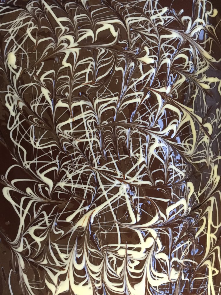 nibsysgf's tweet photo. For a moment, it felt like Picasso!
#millionaire shortbread #gluten-free #chocolate #nibsysgf #rdguk https://t.co/4zb4qW9A2M