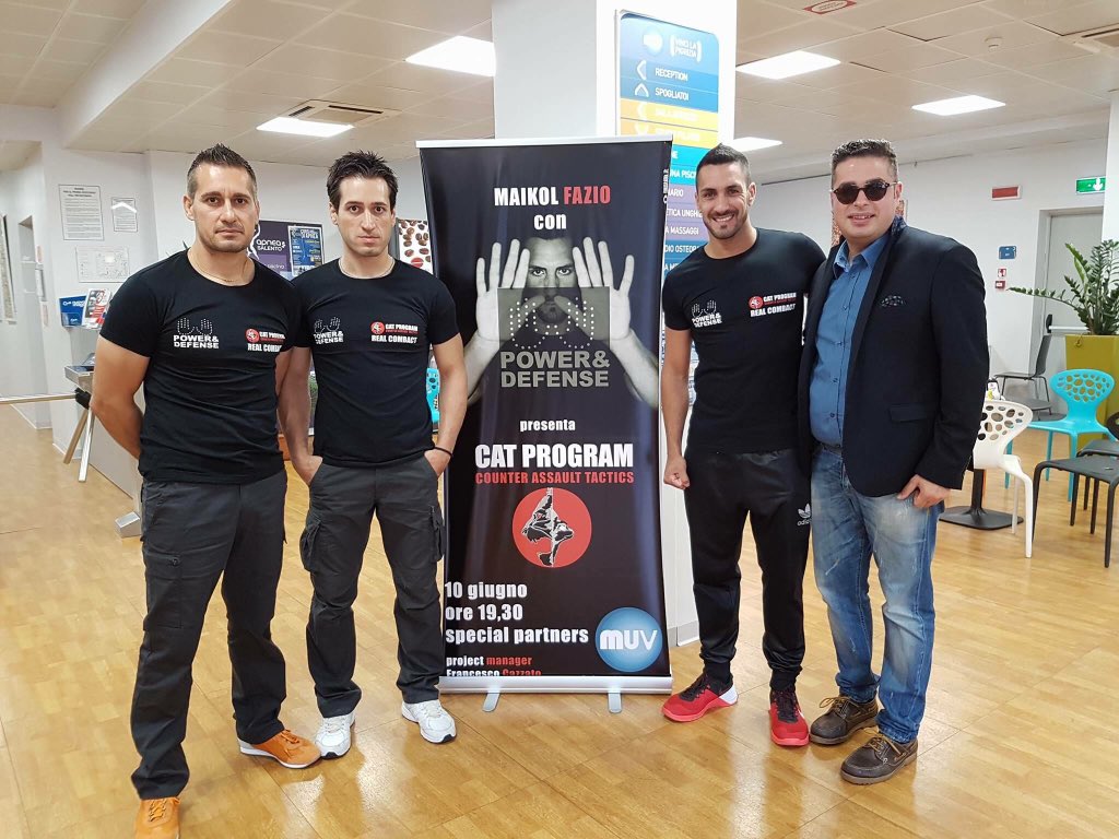 Siamo pronti! 
E per gli iscritti allo stage di domani, in omaggio la fantastica maglietta di CAT Program!