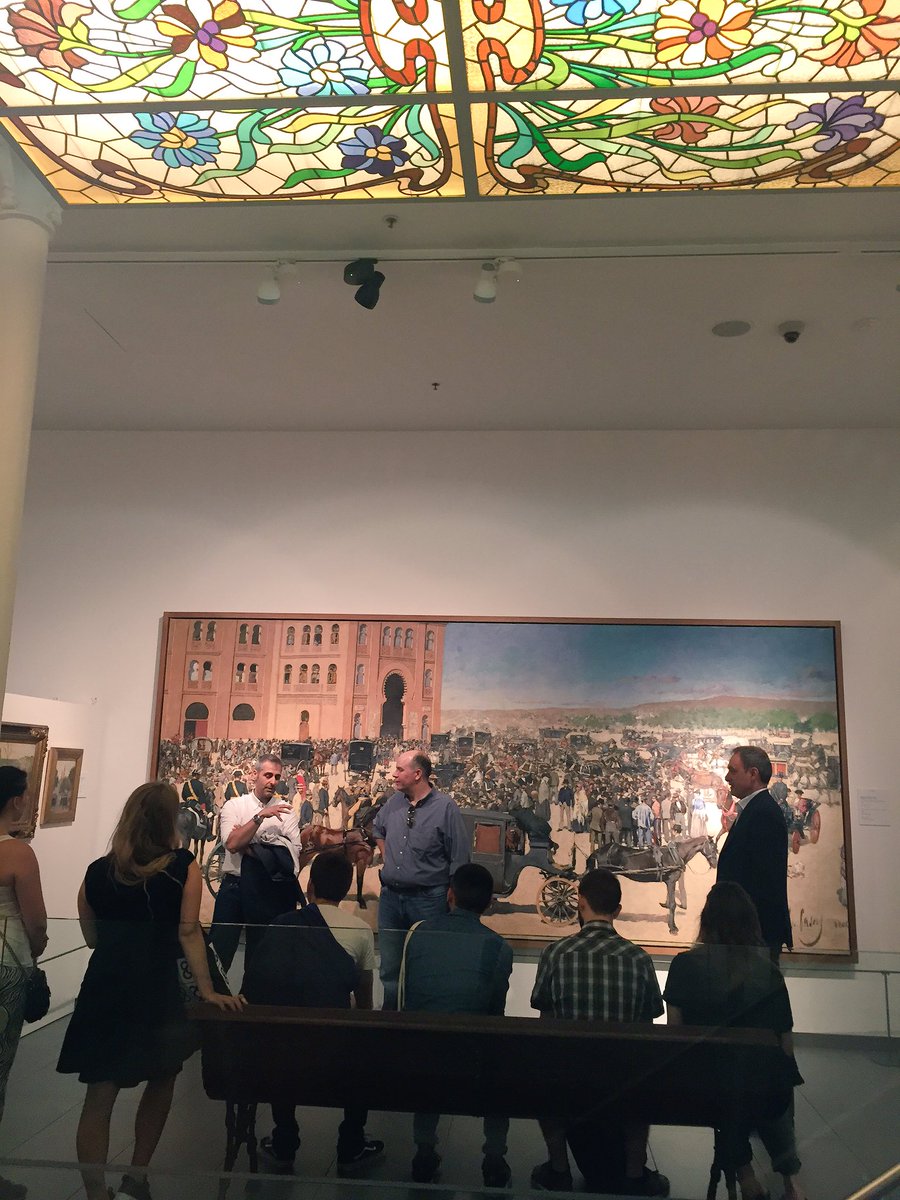 gculturalUB's tweet image. Muchísimas gracias @MuseuModernisme por acoger tan bien al #MásterUB y transmitirnos toda tu pasión #diamodernismo