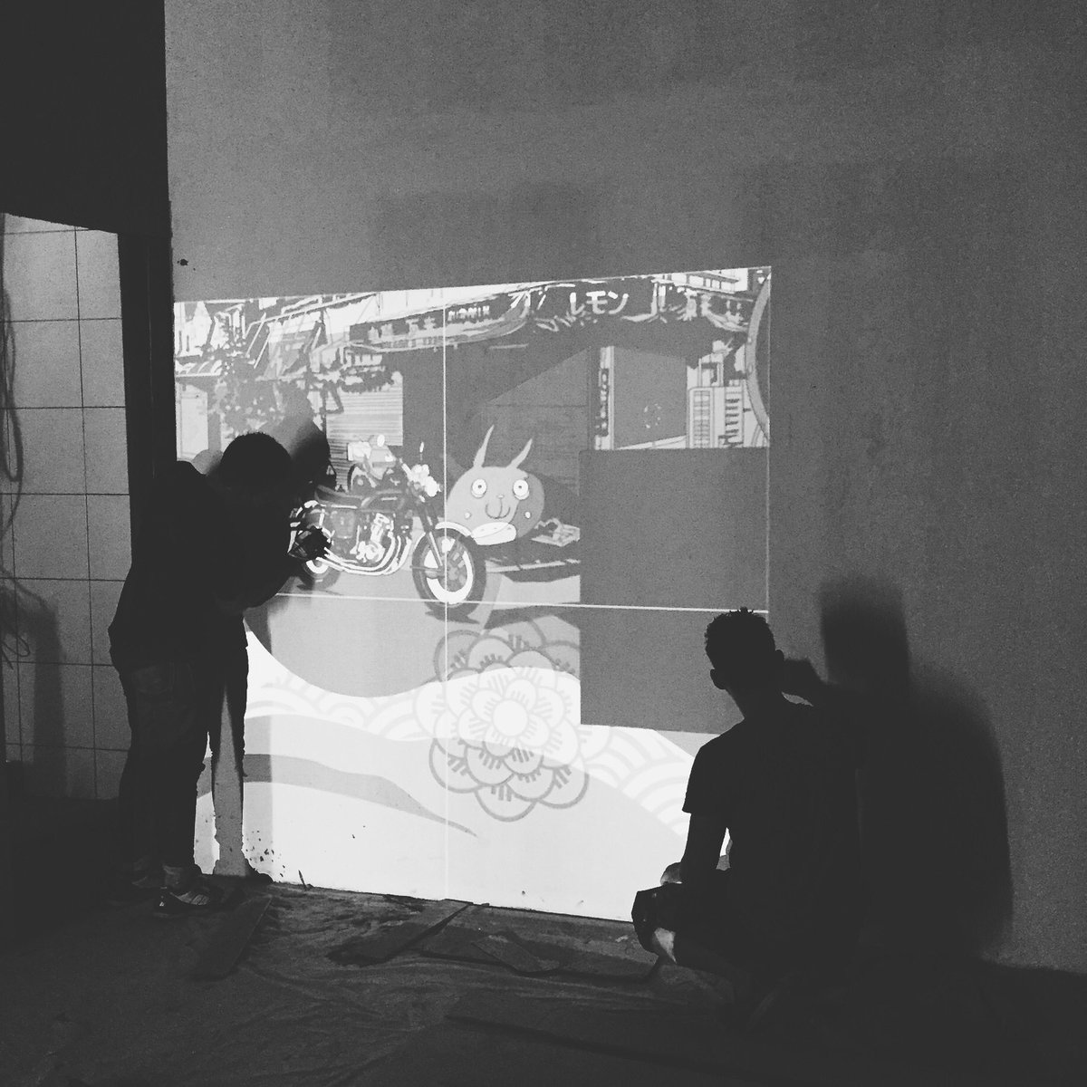 euforicks's tweet photo. good things come to those who paint.. #ricksdesign #wallmural #zenbu #comingsoon #workinprogress https://t.co/ndf9uOvsAk