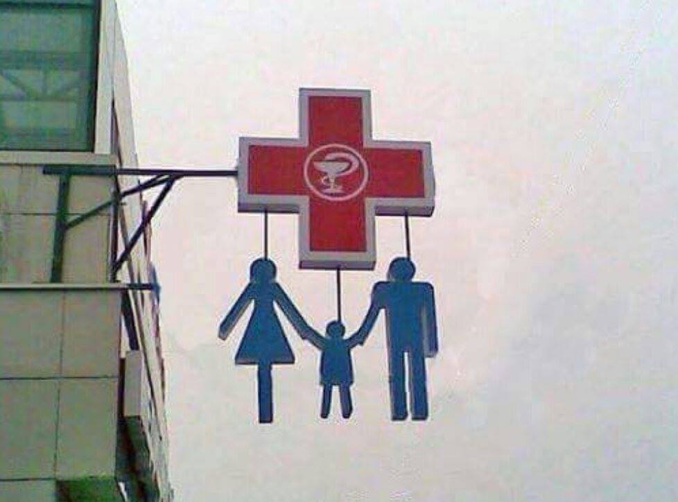 Lussieros's tweet image. Family Pharmacy in Russia
Rodinná lékárna v ruské oblasti Tomsk. Člověk hned zatouží po vitamínech.