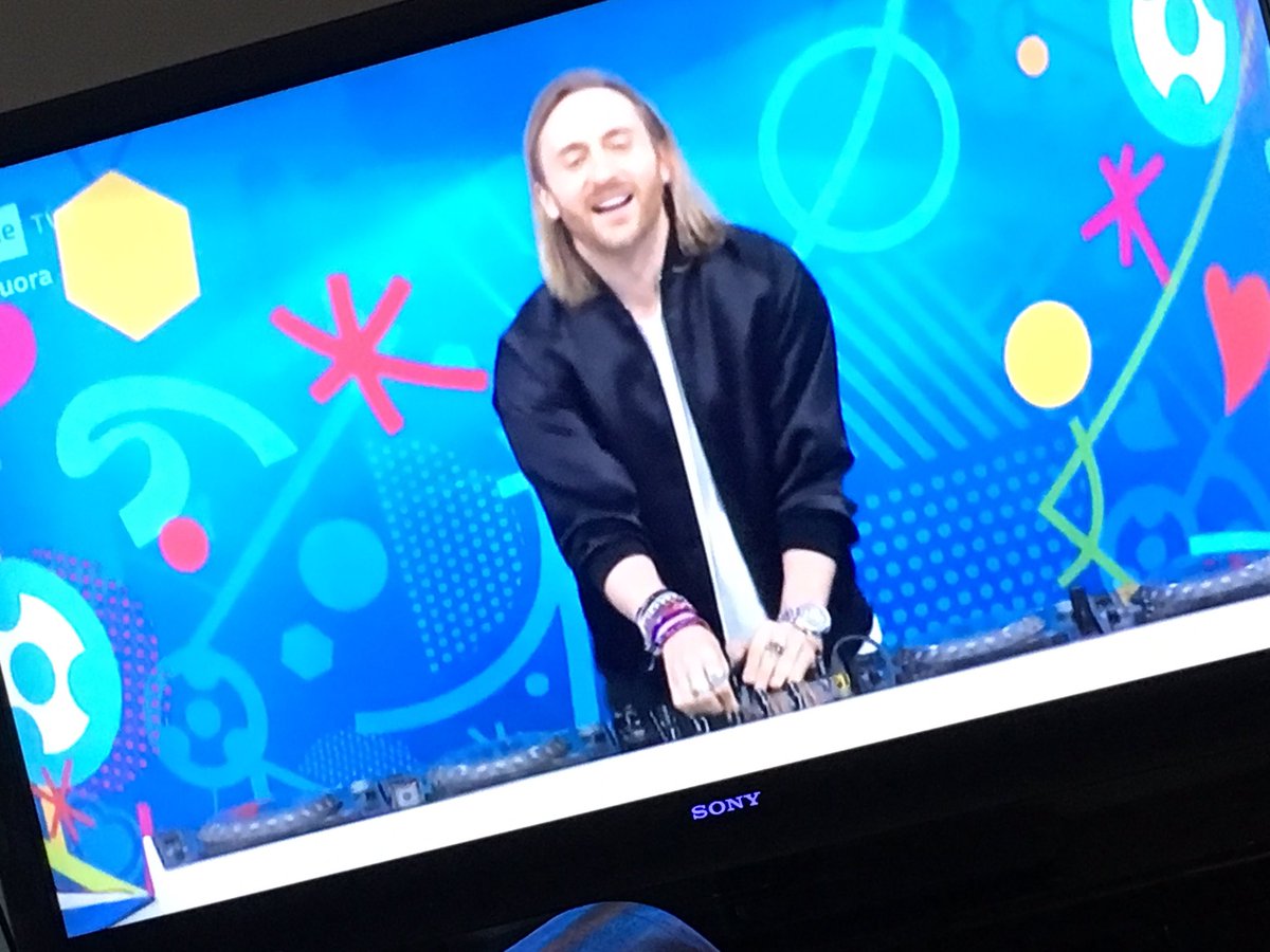 AkiTykki's tweet photo. #IPressedPlay #ehhehe #EURO2016 Peli käyntiin ny hä?! https://t.co/4xBjp0Zxsd