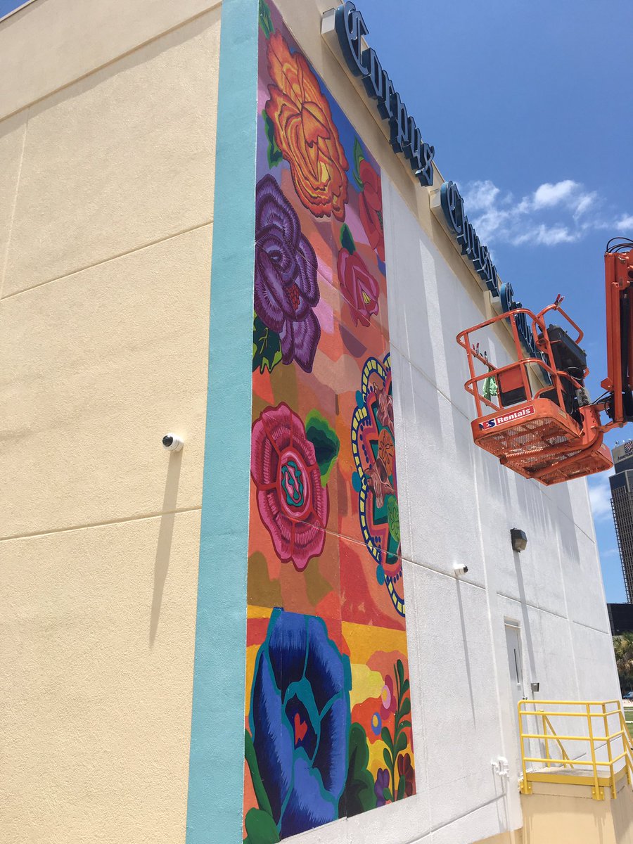MaryAnnBeckett's tweet photo. Art in full bloom #vivacc #ccmural #thatwasfast https://t.co/QKvdrozYCP
