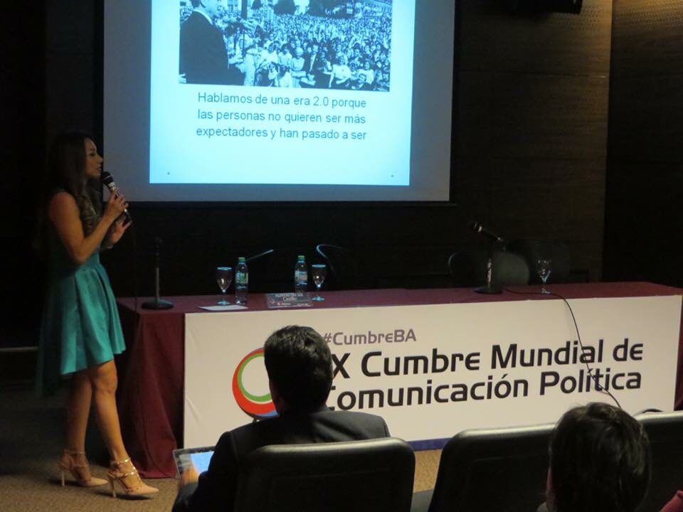 "Seamos las tres R, re eduquémonos, re inventémonos y revolucionémonos": <a href="/AureoladelSol/">Aureola del Sol</a> #CumbreBA