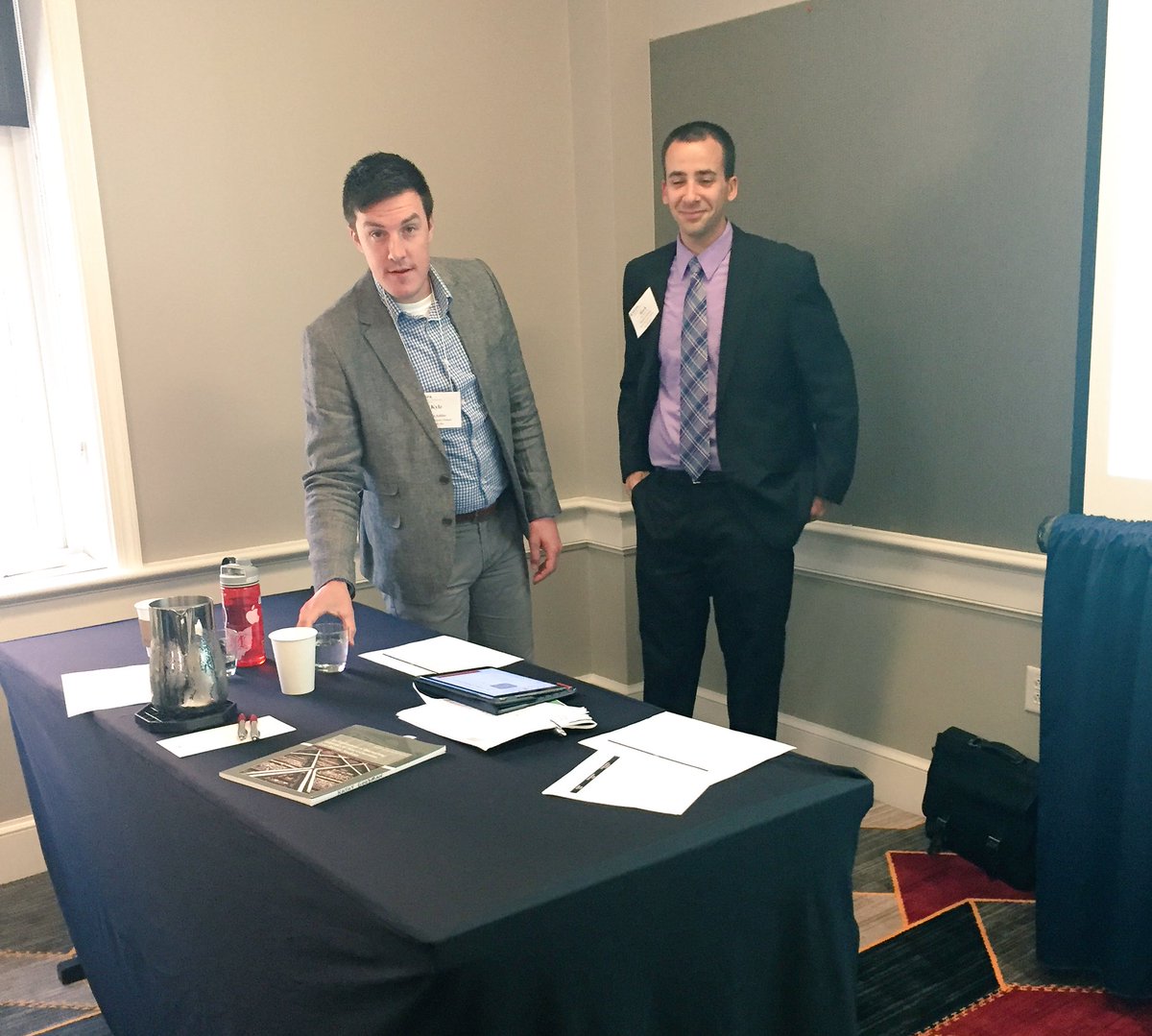 drdavidperezii's tweet image. @MiamiSAHEPhD students advanced #AntiDeficit perspectives on #StudentSuccess at #2016NASPASSHE @NASPAtweets #EDL696