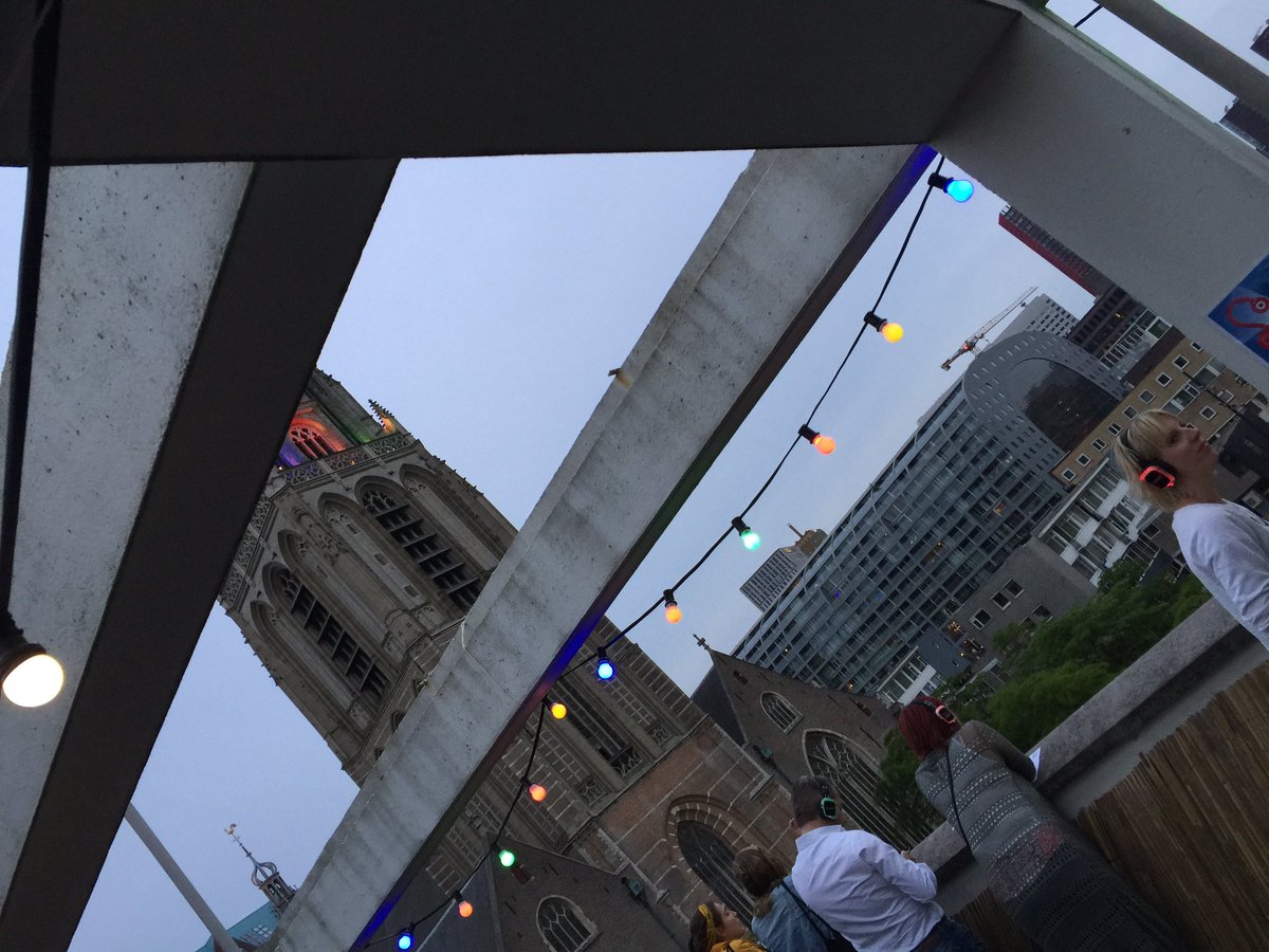 sciencecupnl's tweet photo. Dancing on the roofs of #Rotterdam Love technology #dansvoer https://t.co/ugMJKMfPmh