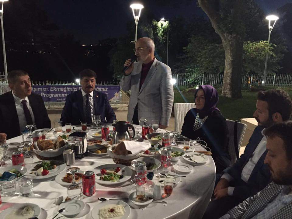 akkadinbeykoz's tweet photo. 3 kademe Mahalle Başkan'larımız ve Mahalle Yönetimlerimiz ile birlikte Teşkilat iftarımızdan  kareler. @SeymaDgc https://t.co/phcy4Xj7Ao