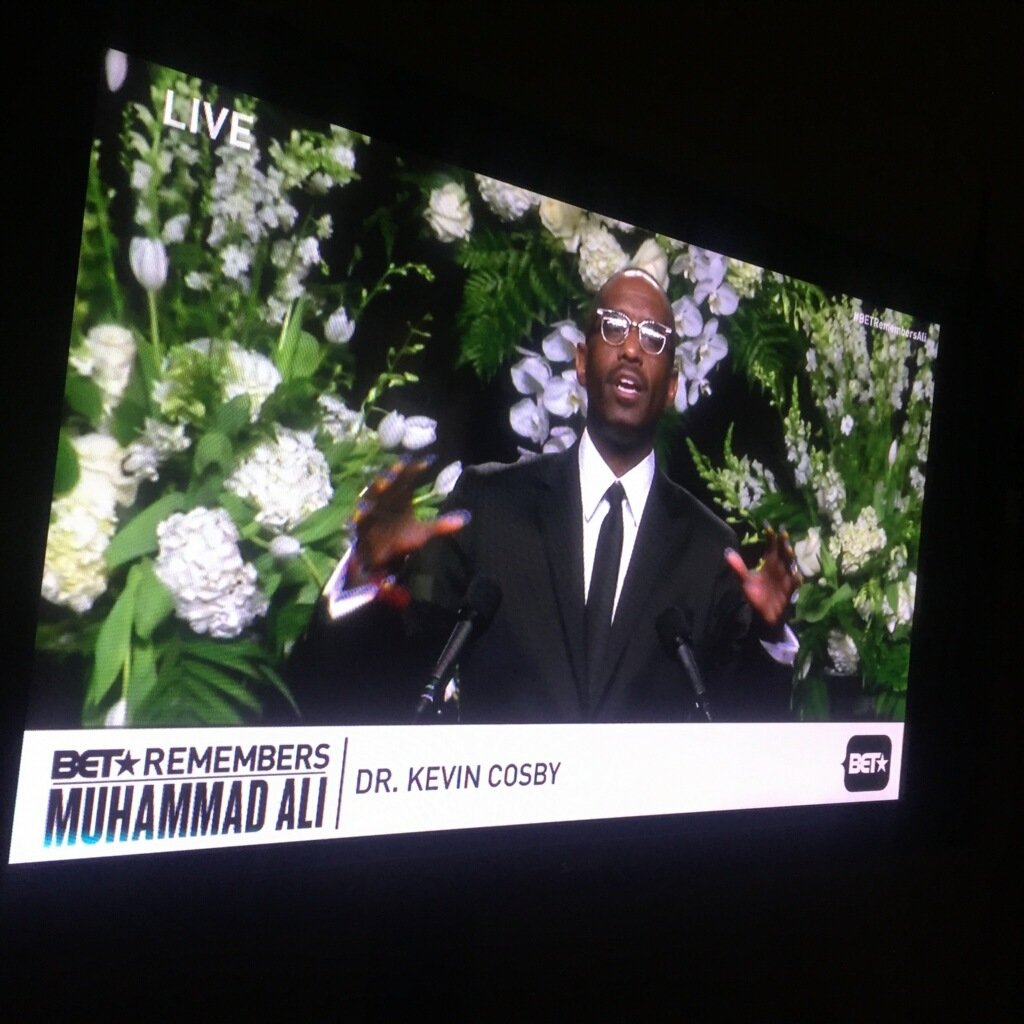MitchellBrendaA's tweet photo. My Pastor @KWCosby is the Greatest! #ProudOfYou. #MuhammadAliTribute @ssclive https://t.co/kbiE2IOknE