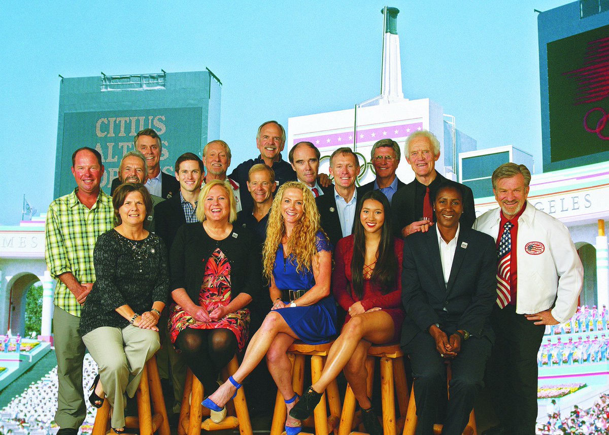 #VillaParkCA #RotaryClub honored 21 #Olympic athletes at its annual fundraising gala. bit.ly/1Yik53q